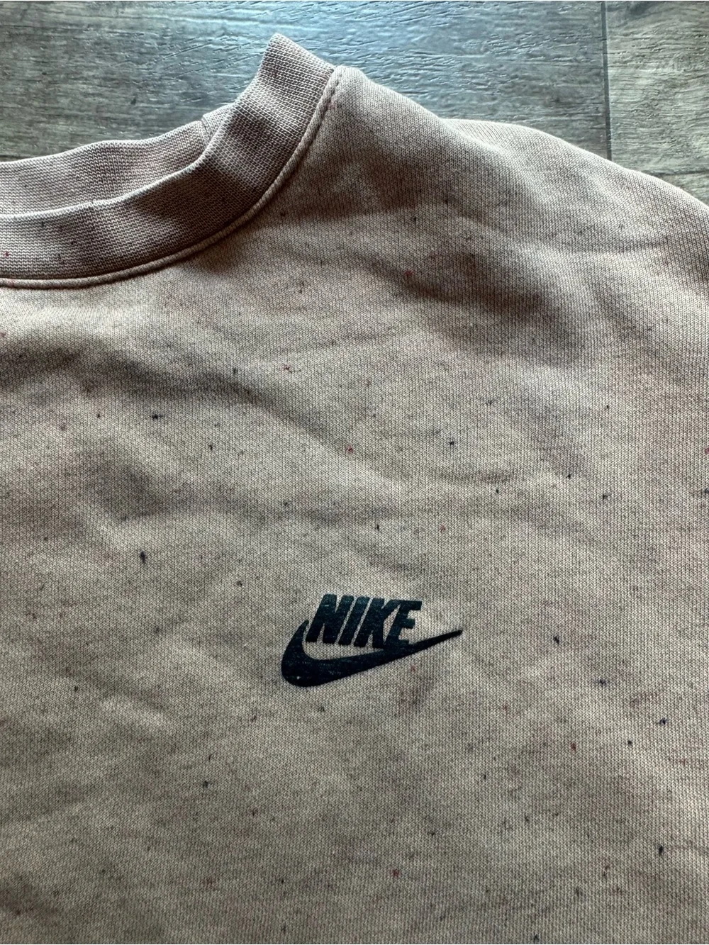 Nike Women’s Dusty Rose Speckled Crewneck Sweatshirt